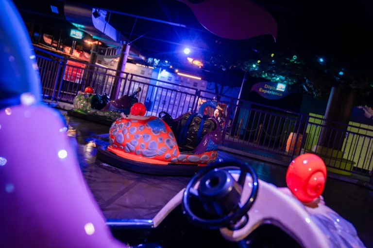 Galerie – Autos-tamponneuses au Magic Parc, Foto 3