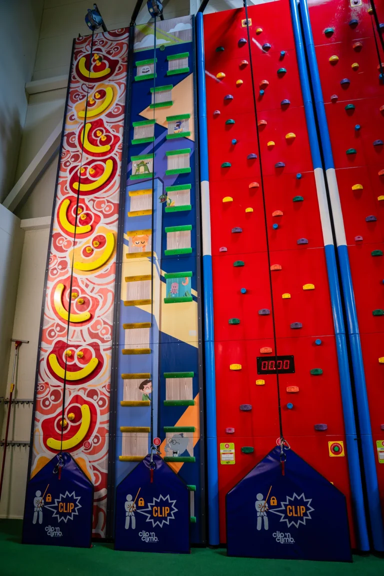 Galerie – Murs de grimpe au Magic Parc, Foto 3