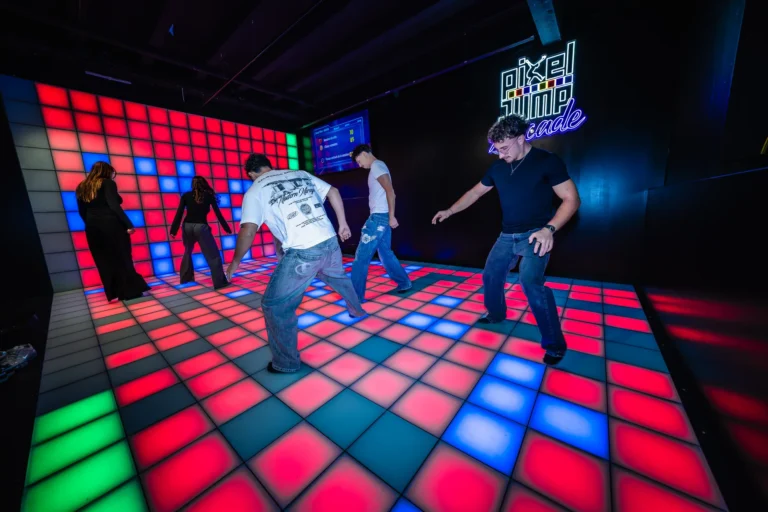 Galerie – Pixel Jump im Magic Parc in Rennaz