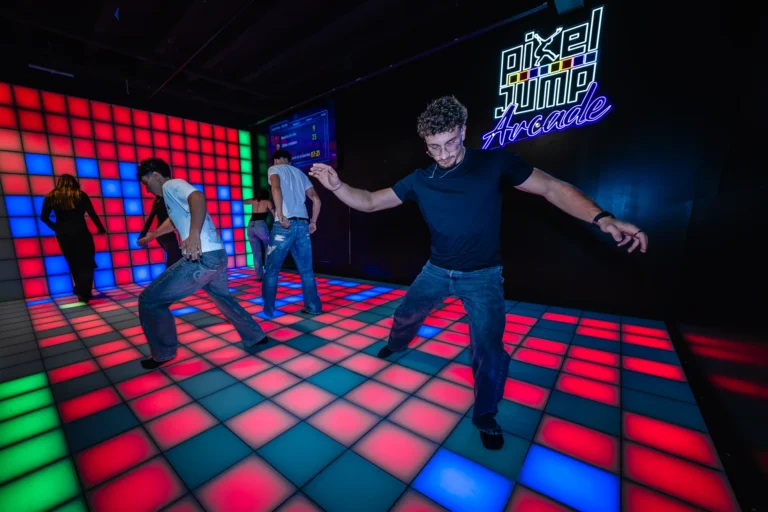 Pixel Jump im Magic Parc