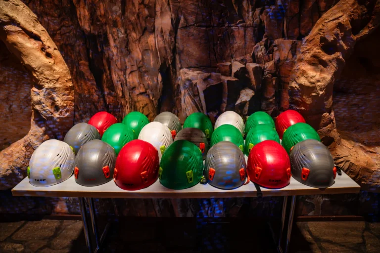 Galerie – Spéléologie im Magic Parc in Rennaz